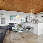 Bondi - 150m From The Sea By Interhome